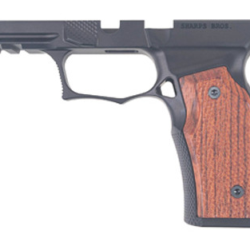 Sig P365 Xmacro / Black Anodize w / Cherry